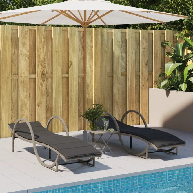 vidaXL Sonnenliegen 2 Stk. mit Auflagen Schwarz Poly Rattan