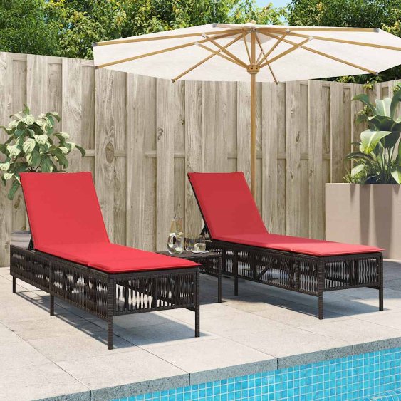 vidaXL Sonnenliegen 2 Stk. mit Tisch Grau Poly Rattan